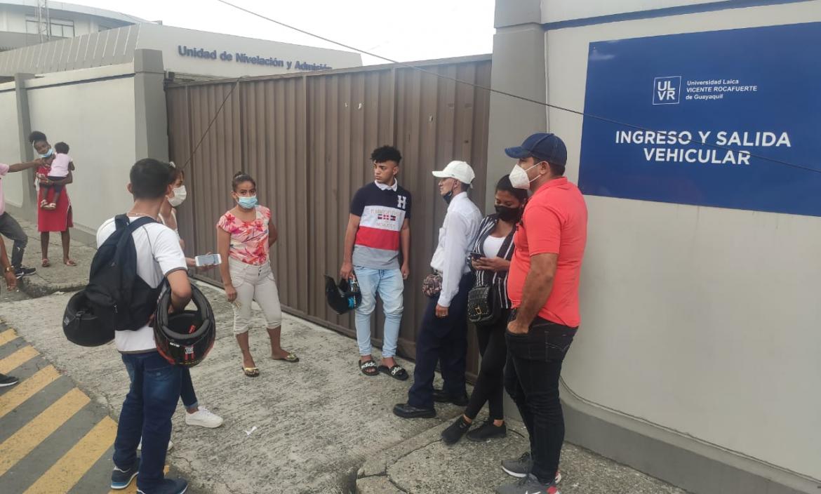 Hubo personas que se quedaron sin votar en Guayaquil.