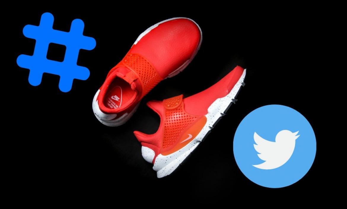 Usuarios de redes sociales han viralizado los zapatos rojos.