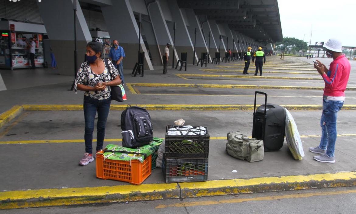 La Terminal Terrestre de Guayaquil luce vacía este 19 de abril tras anunciarse la paralización de transportistas.