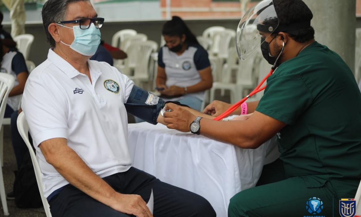Los integrantes del Guayaquil City fueron los primeros en vacunarse.