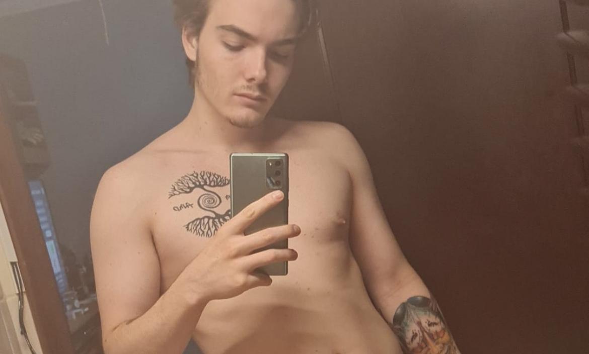 No subas imágenes vulgares sino artísticas, aconseja Marián a su hijo Alejandro  Kenig tras estrenarse en OnlyFans