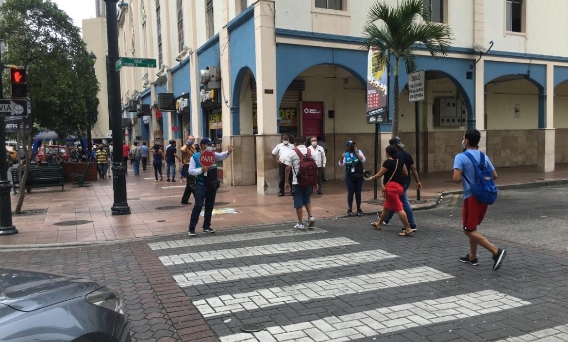 Peatones en Guayaquil