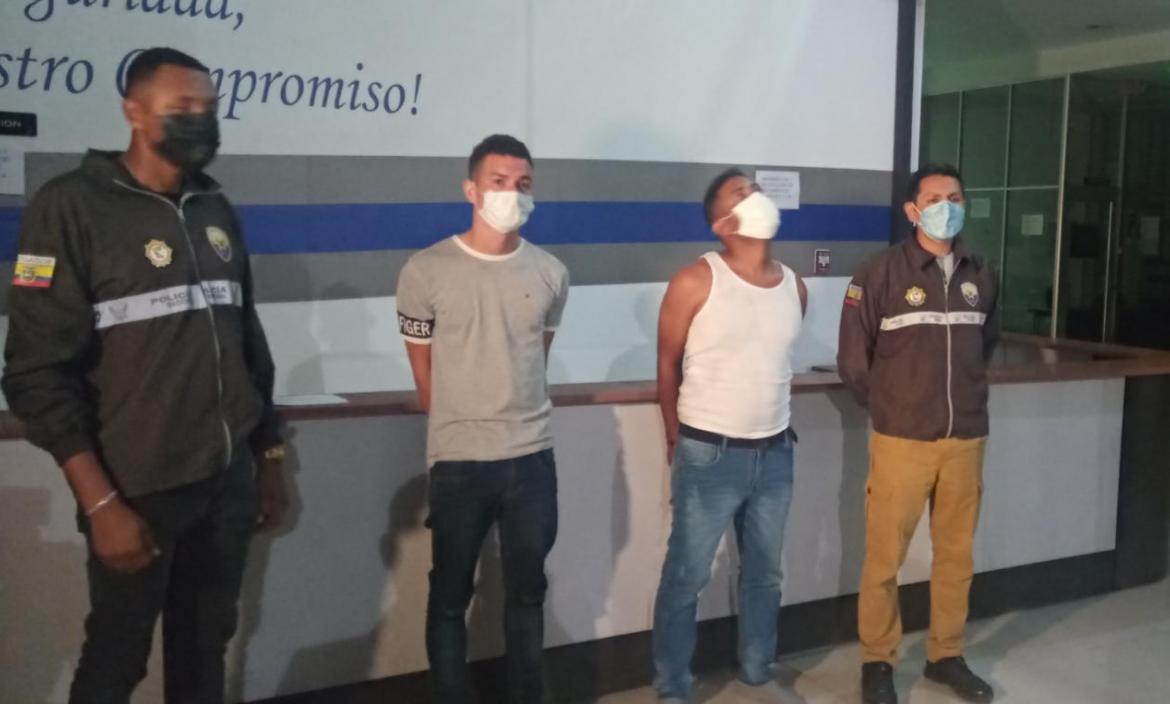 Venezolanos detenidos robo centro comercial