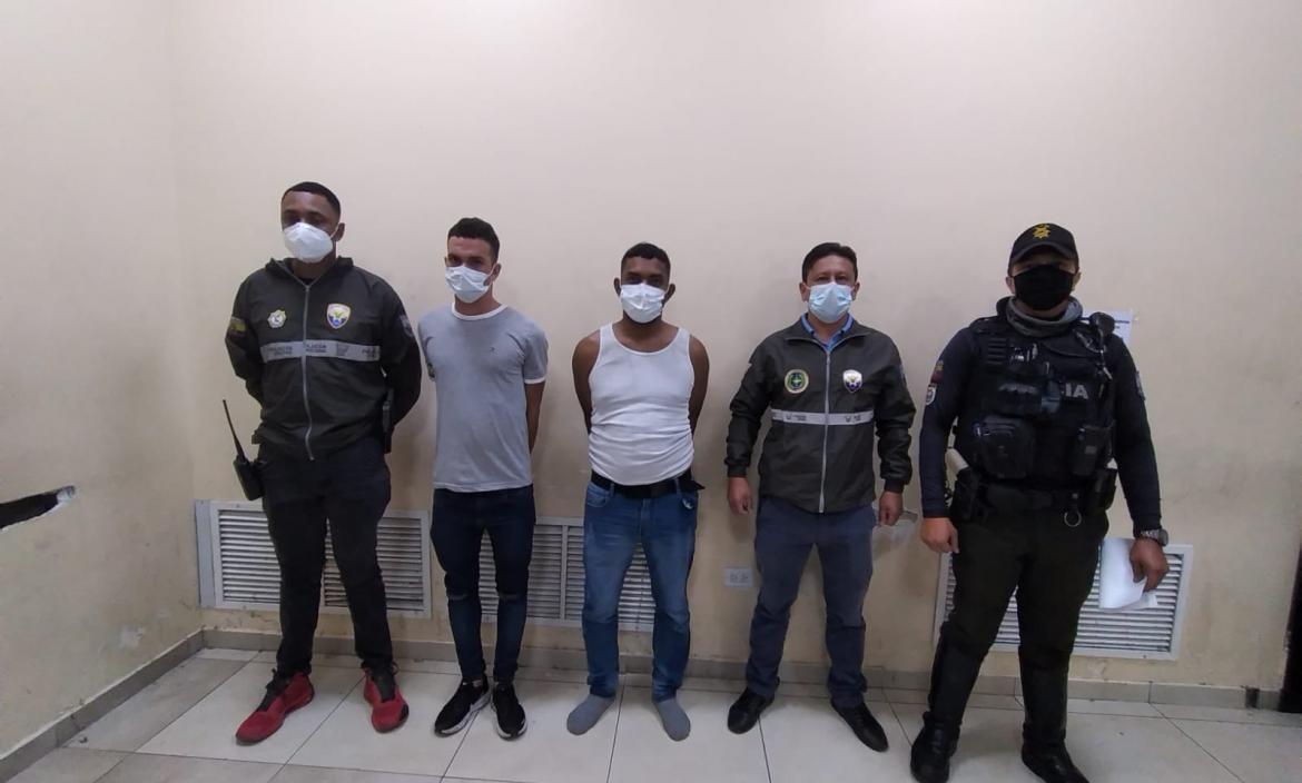 Venezolanos detenidos robo centro comercial 2