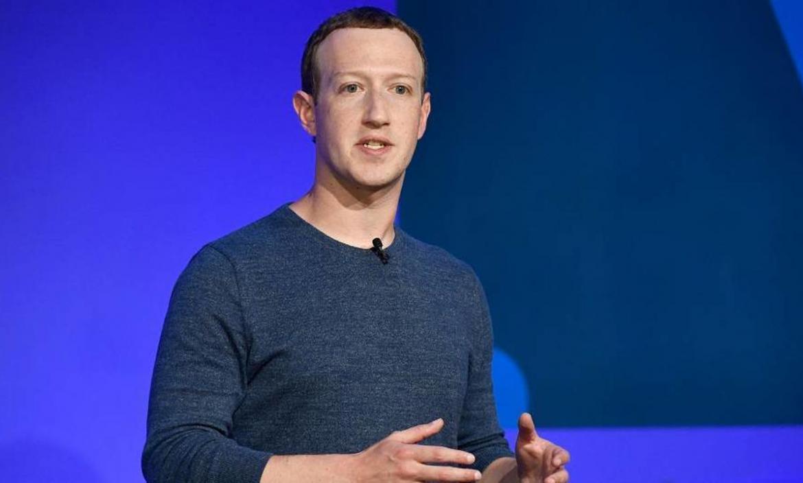 Marck Zuckerberg sale a la defensa de su red social.