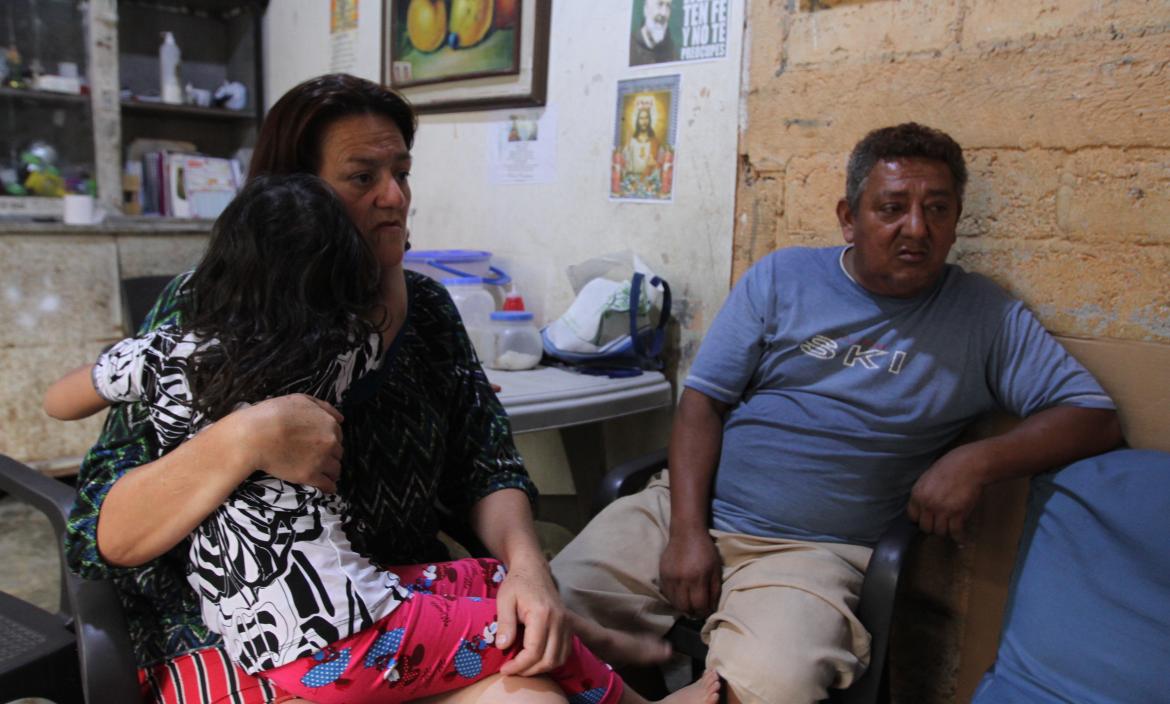 Susana Sánchez y Fausto Lucero están al cuidado de su nietecita. Siguen angustiados.