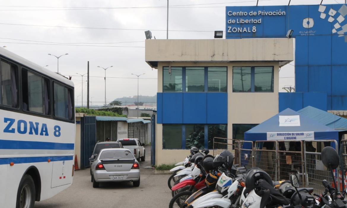La Roca es parte de este complejo penitenciario ubicado en la vía a Daule-Guayaquil. Ellos habrían desatado la masacre en Turi.