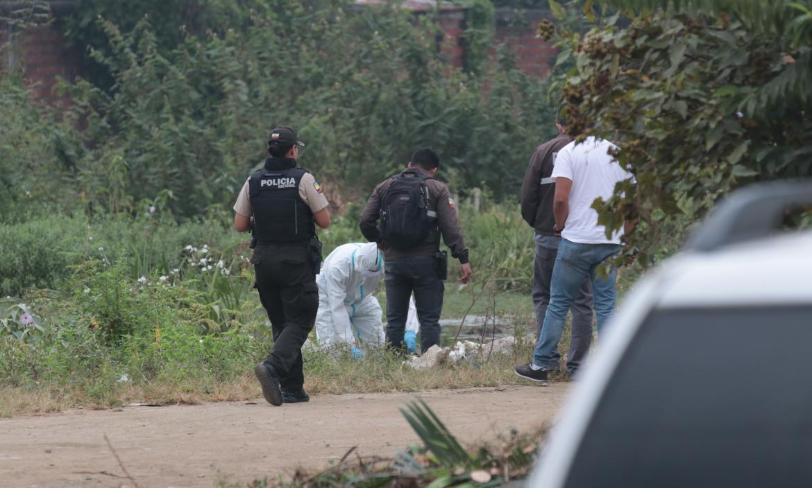 Los restos estaban dentro de un saco, en un terreno baldío.