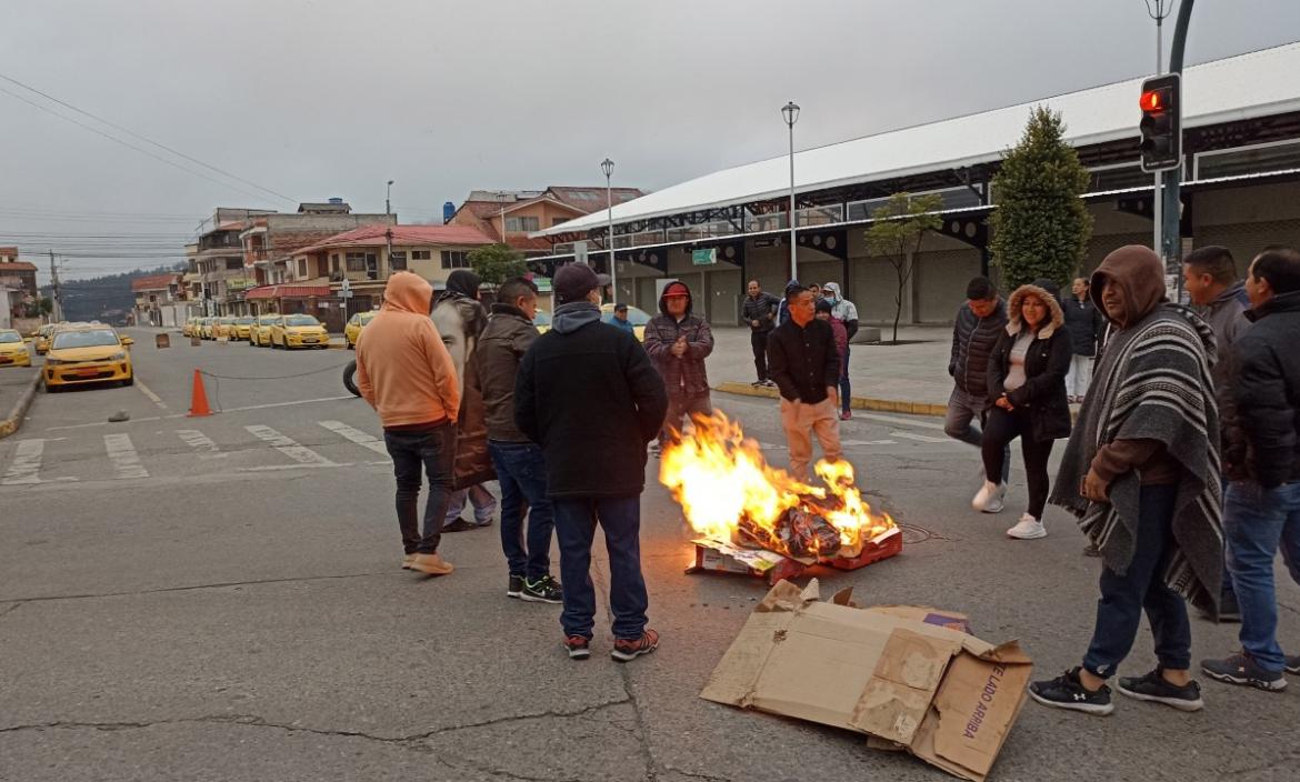 thumbnail_CUENCA TAXAIATAS SE APODERAN DE LOS ACCESOS A CUENCA 2