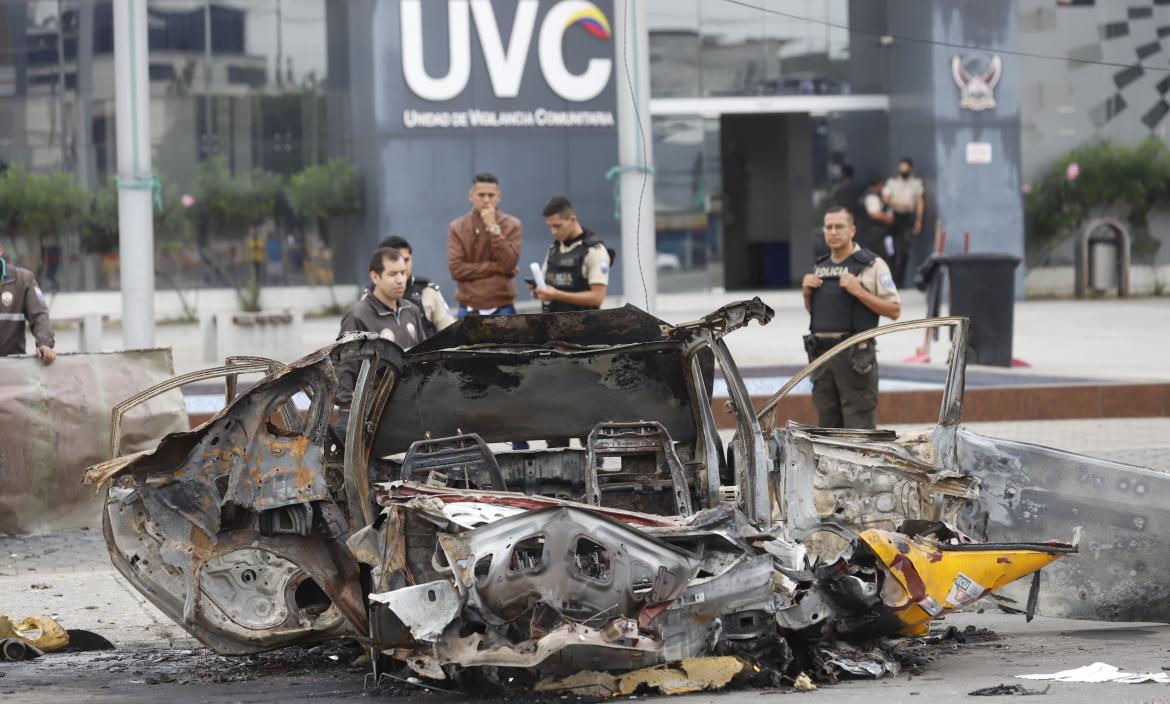 Explosión coche bomba Guayaquil Florida cuartel policía
