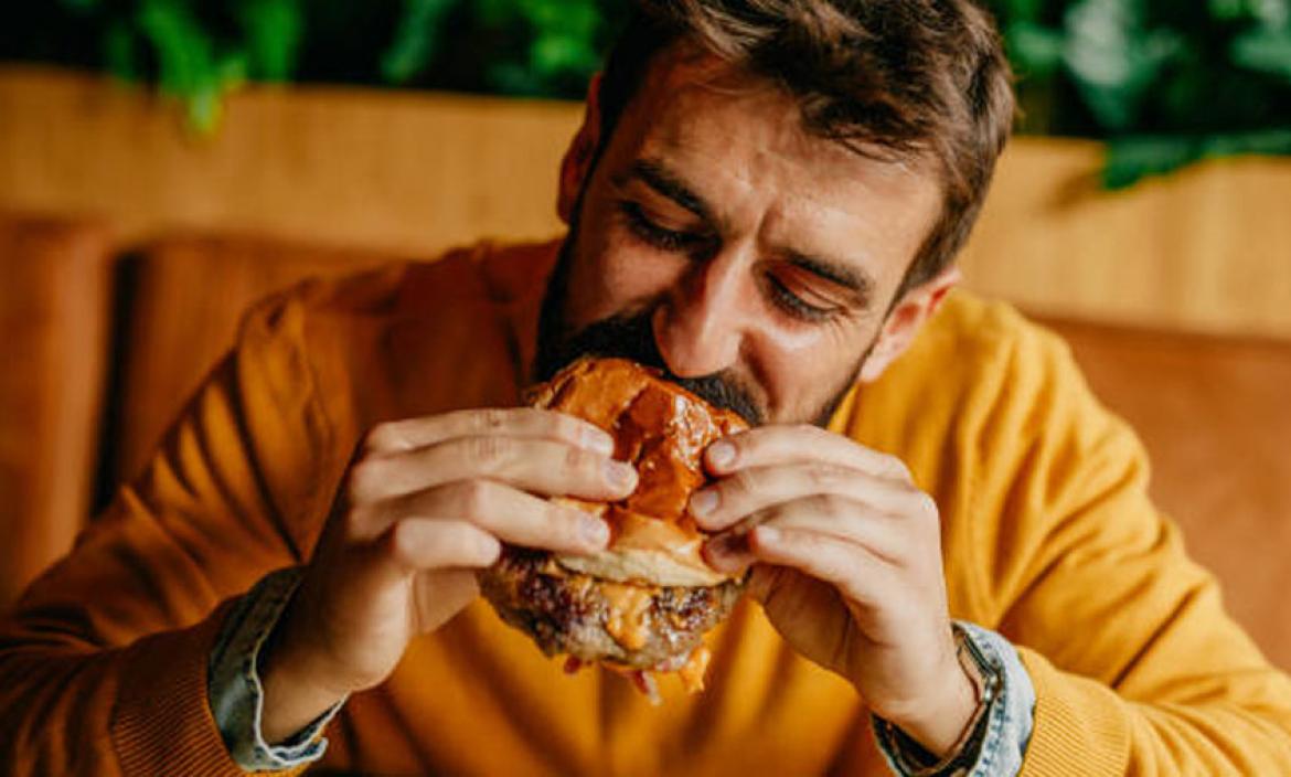 Una conexión cerebro-intestino impulsa el deseo de comer grasas