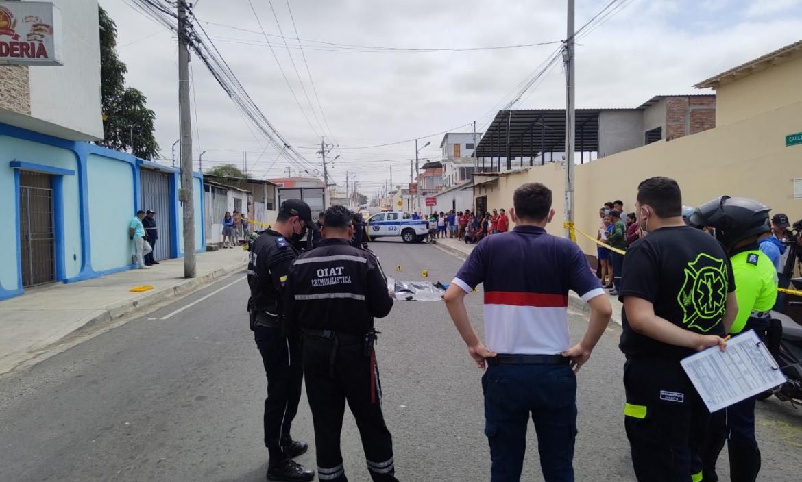 Manabí: Mujer fue embestida en una calle de Manta y murió en el acto