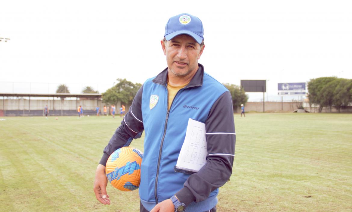 Patricio-Hurtado-entrenador-Cumbayá