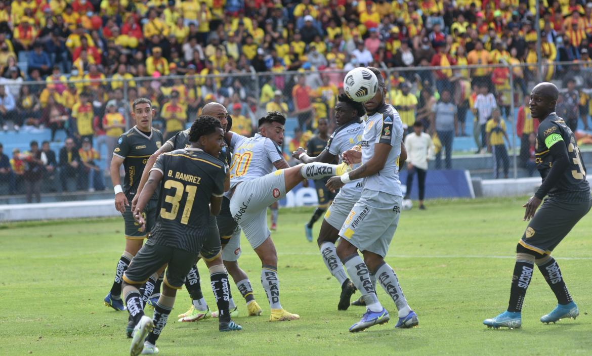 CUMBAYA VS AUCAS (9147218)