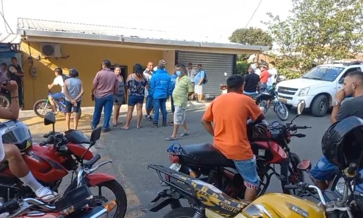 Hombre y mujer atacados a bala