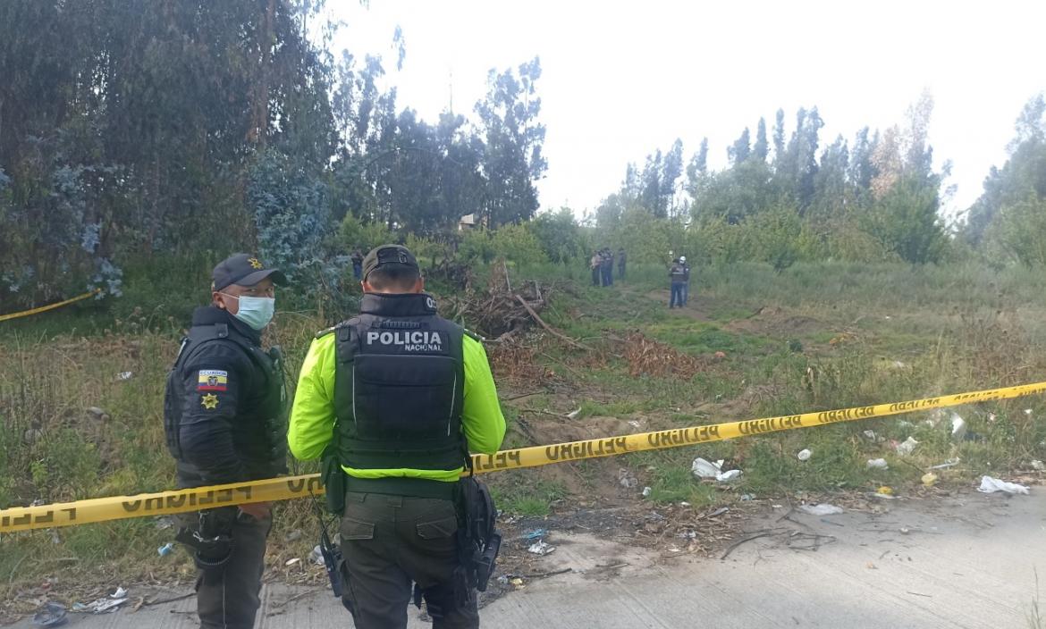 Ambato: Taladores encontraron un muerto con un letrero en el pecho