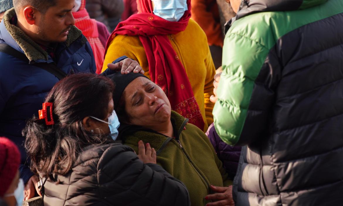 Nepal reanuda el rescate de los cuatro cuerpos restantes tras accidente aéreo