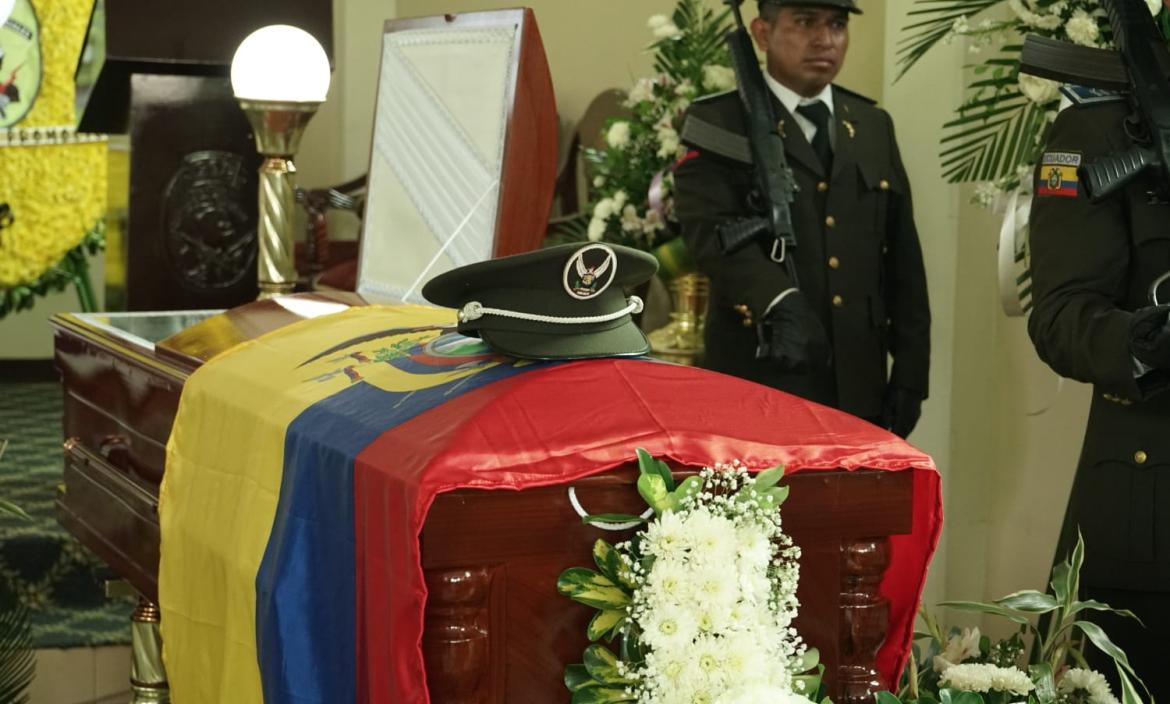 Los restos de los dos hermanos fueron velados en un salón del Grupo de Operaciones Especiales (GOE).