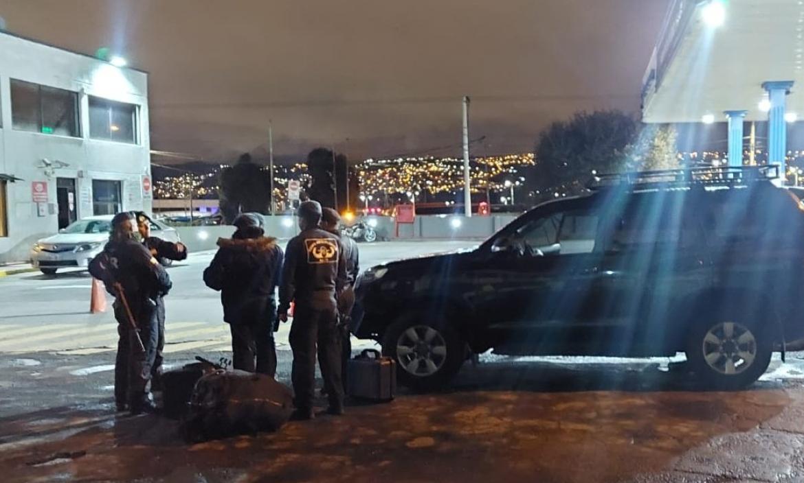 Policía - coche bomba - Quito