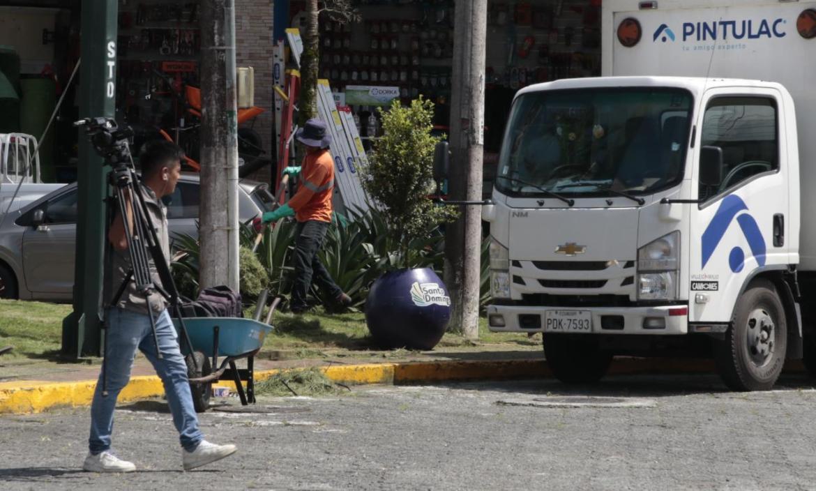 Dos granadas fueron encontradas en un redondel de Santo Domingo.