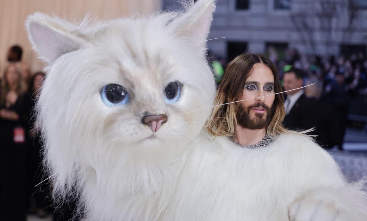 Jared Leto escogió un atuendo de gato.