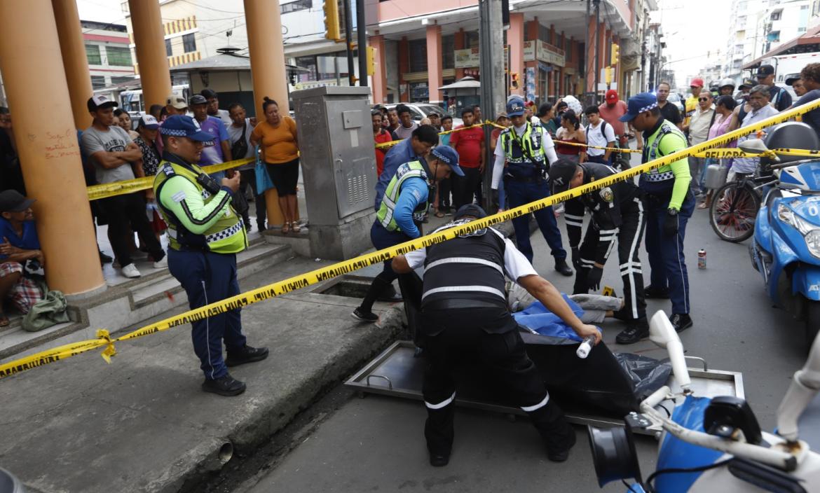 muere chofer de bus en accidente en Guayaquil