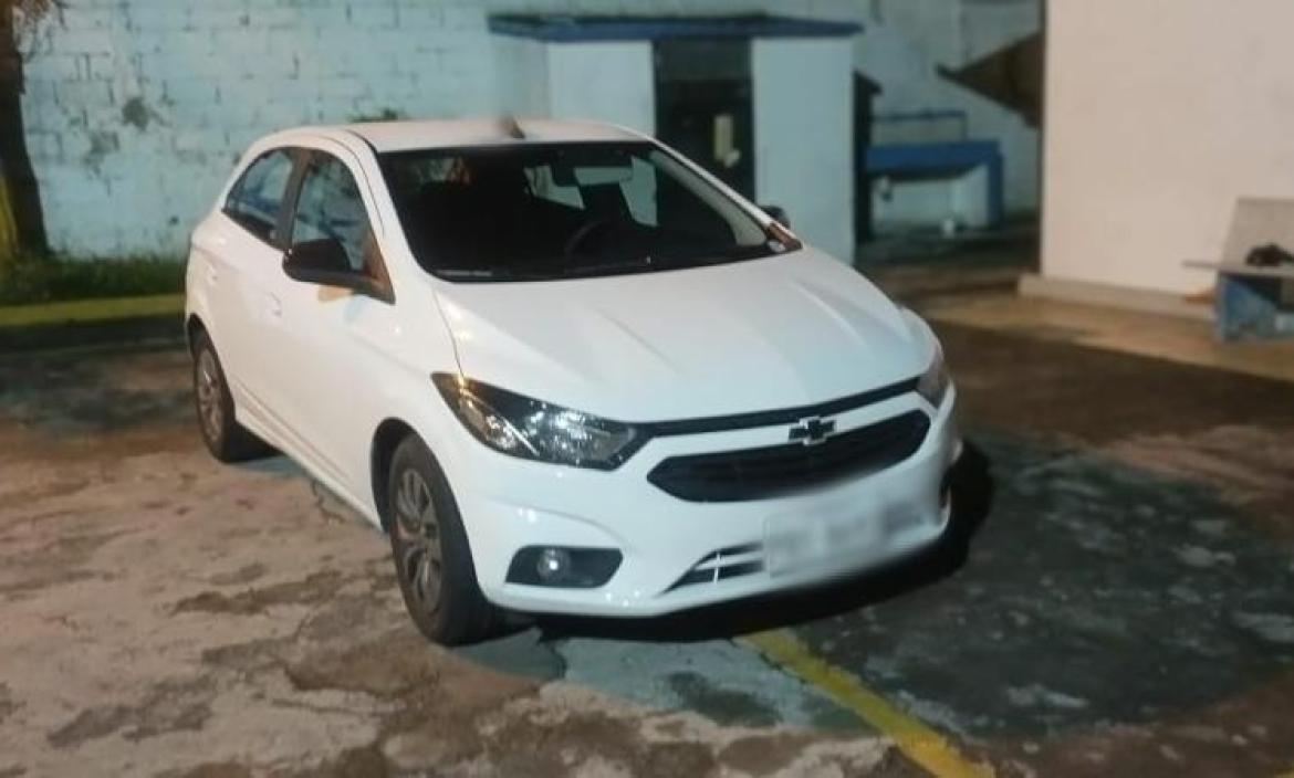 Este es el vehículo robado por tres sospechosos en Solanda, sur de Quito.