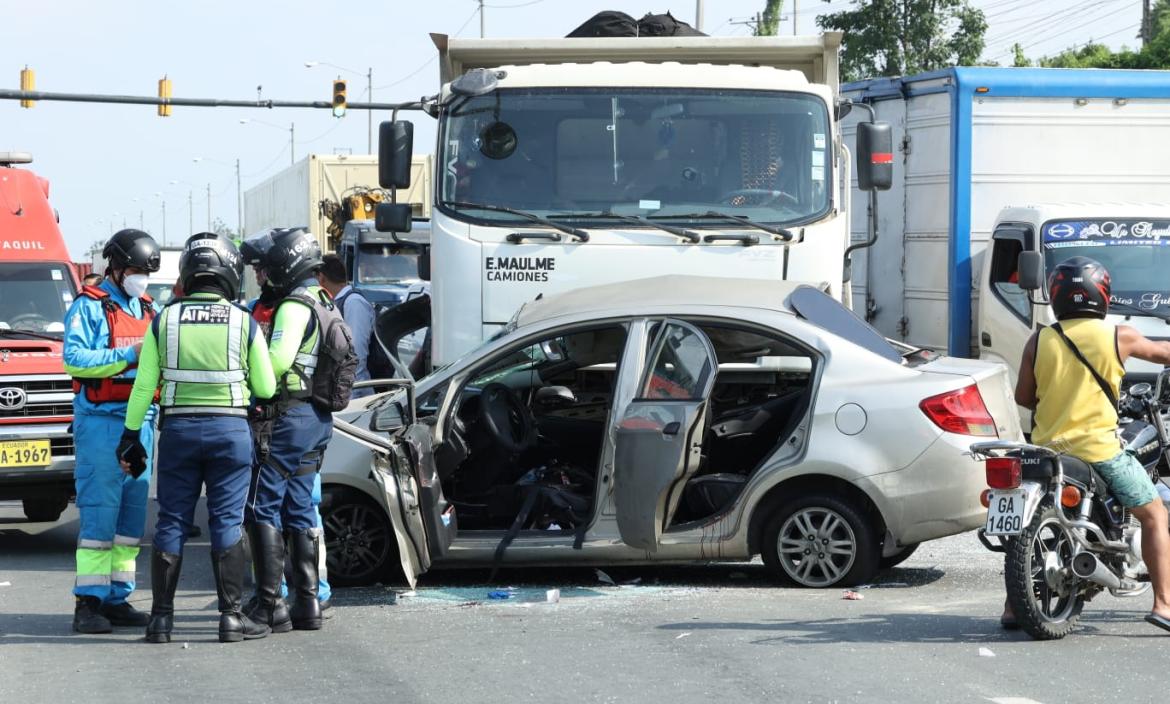 Se registró un accidente de tránsito en la vía a Daule.