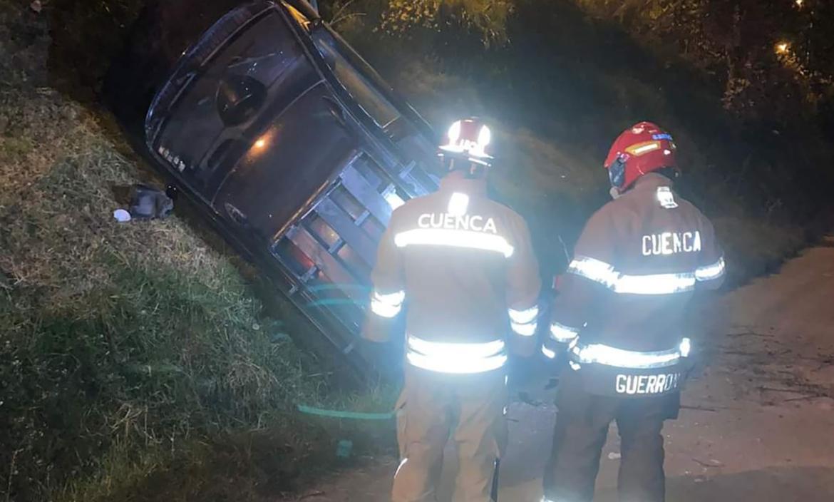 En Azuay se registró un vuelco de vehículo.