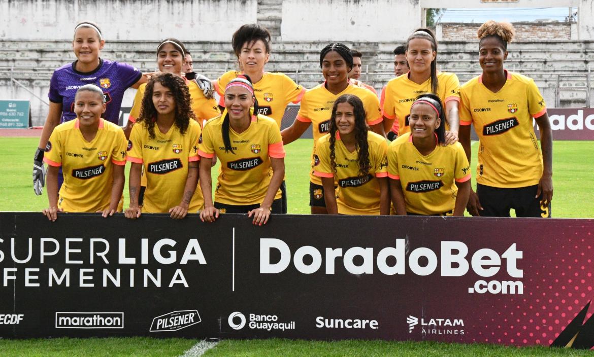 El equipo femenino de Barcelona jugará la final de la Superliga.