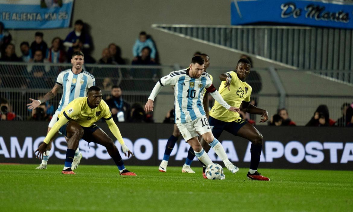 Argentina ganó a Ecuador con gol de Messi