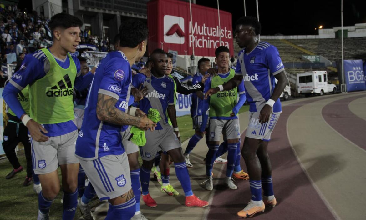 Emelec empató 1-1 ante El Nacional, en Quito.