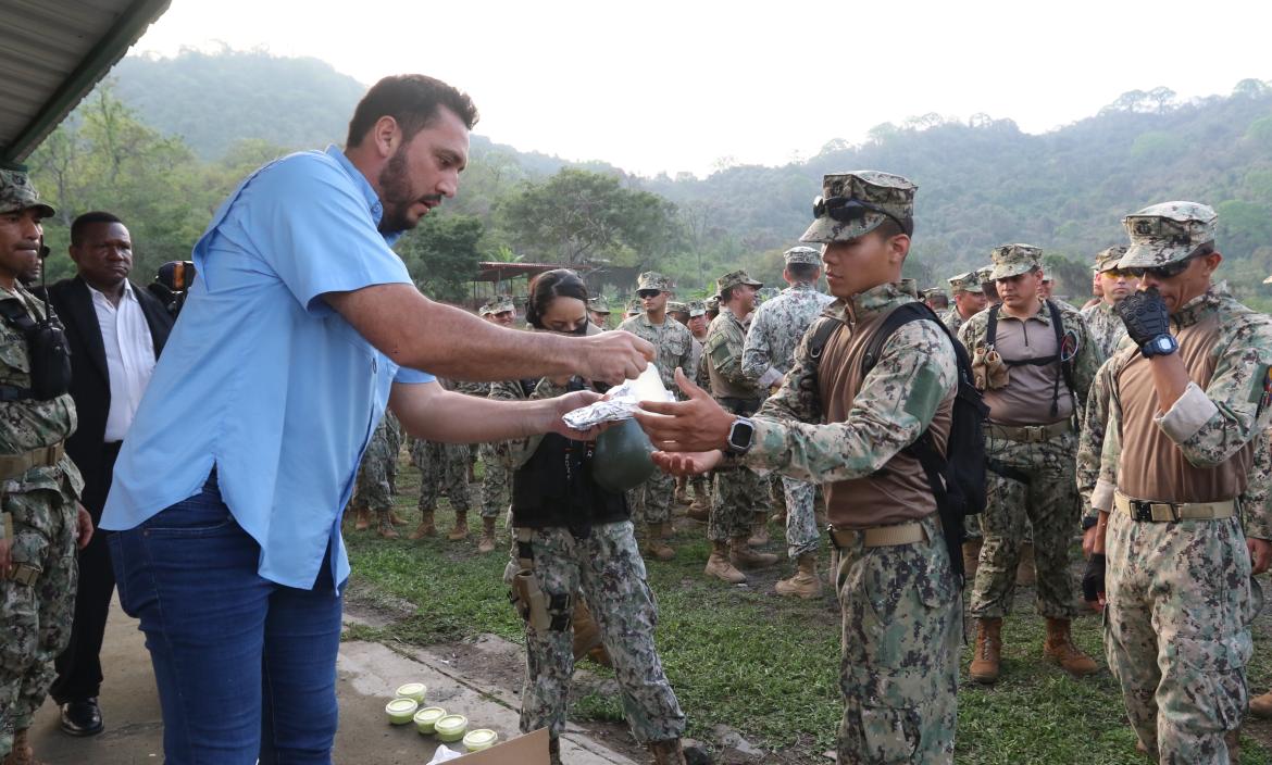 Donaciones de alimentos a las Fuerzas Armadas