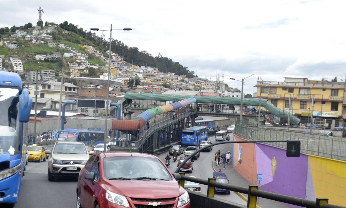 Quito - contraflujos - tránsito