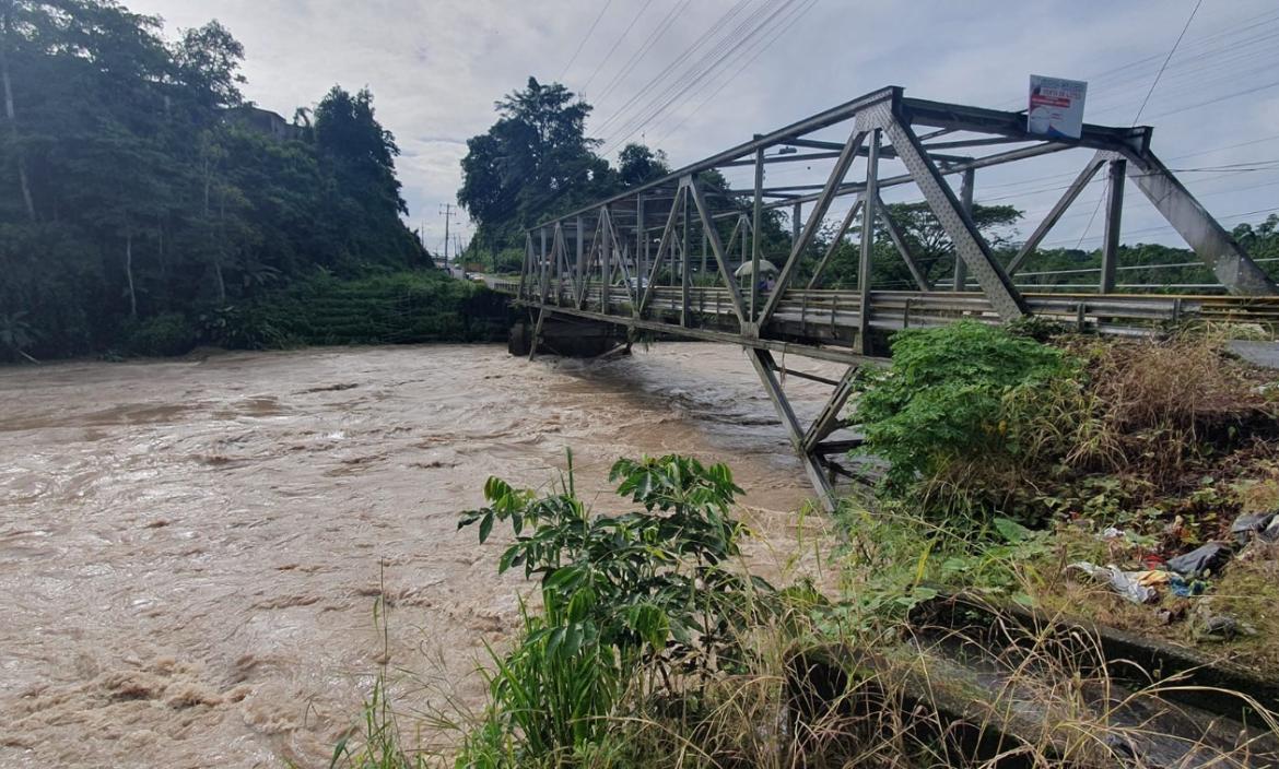 La crecida de ríos amenaza a Quinindé.