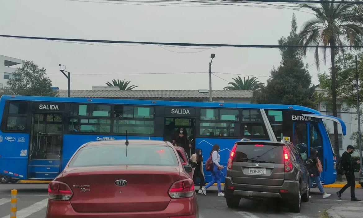 Las medidas de la AMT, en Quito, son para reducir la gran congestión vehicular que existe en la ciudad.