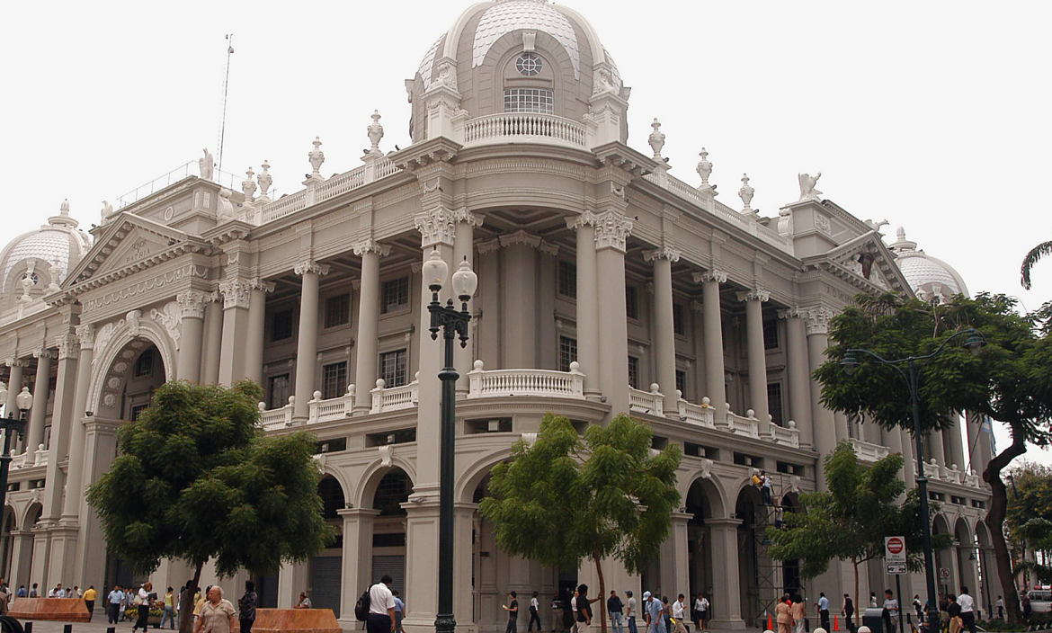 El Municipio de Guayaquil.