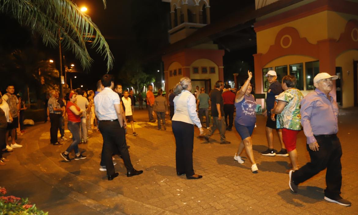 Se fueron a los golpes en una etapa de La Joya.