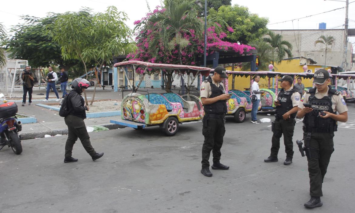 En el sitio, este viernes, agentes policiales realizaron resguardo en la zona y efectuaron controles a carros y motos.
