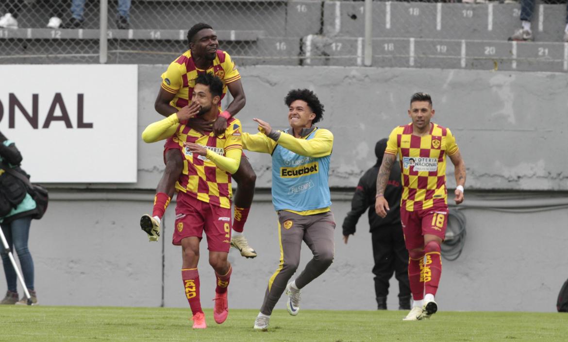 Aucas