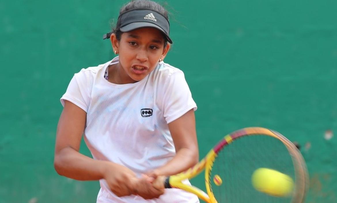 Kyra Quiñónez tenis Ecuador