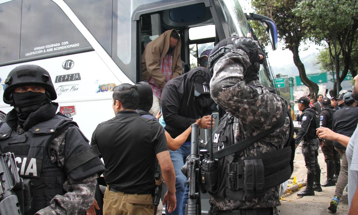 El 14 de diciembre de 2023, los primeros detenidos en el caso Metástasis fueron trasladados a Quito, donde les formularon cargos por delincuencia organizada.