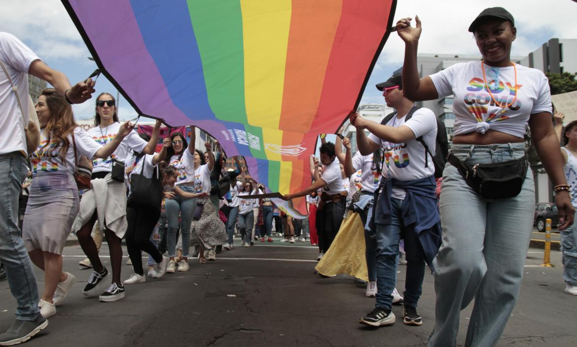 La marcha del orgullo se tomó las calles de Quito.
