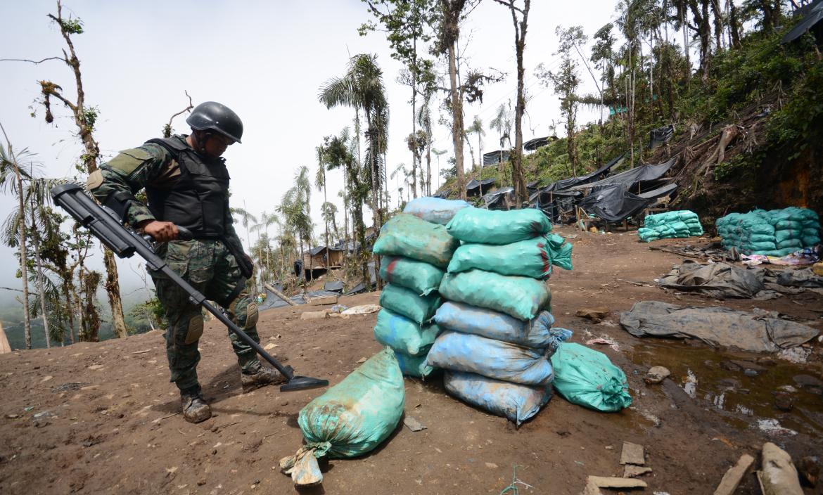 Las Fuerzas Armadas del Ecuador también trabajan en el combate a la minería ilegal. (Imagen referencial)