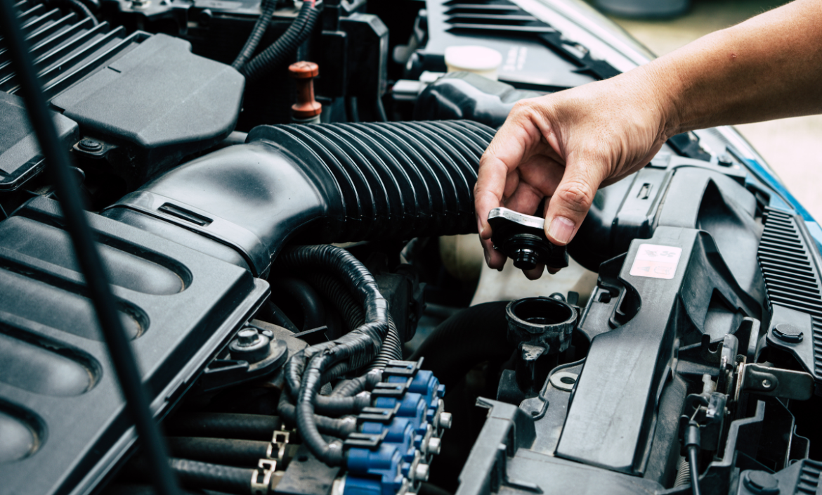 Revisar el radiador de tu carro es fundamental para evitar daños graves.