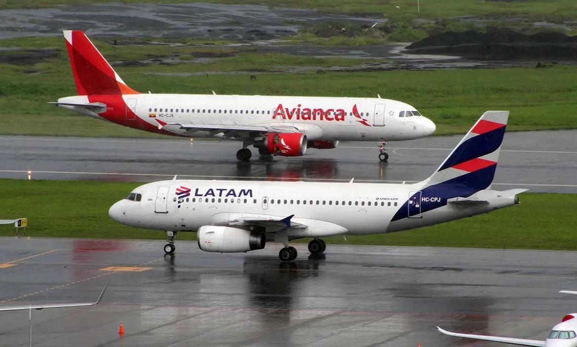 Varias aerolíneas ofrecen vuelos desde Guayaquil a Quito.