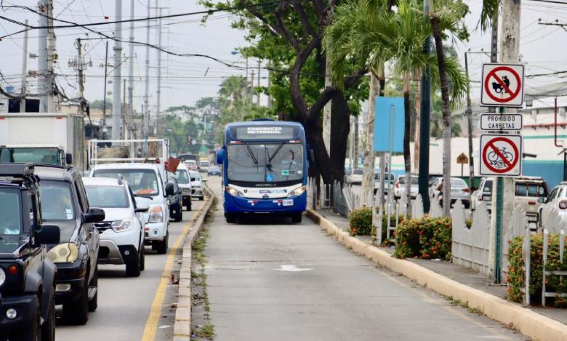 Inicialmente, la tarjeta se usará solo en la Metrovía, pero el objetivo es que en el futuro también se utilice en el Sistema Integrado de Transporte Urbano.