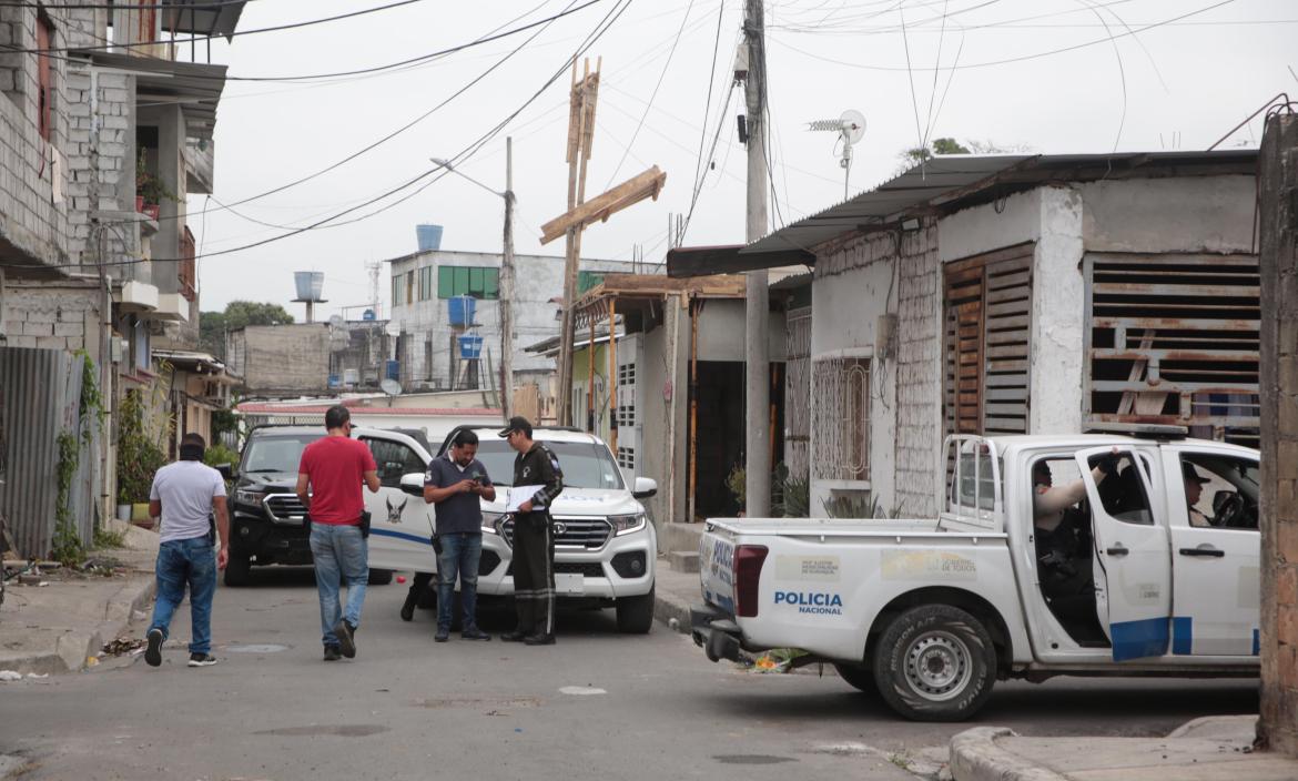 La Policía llegó al lugar a recabar indicios.