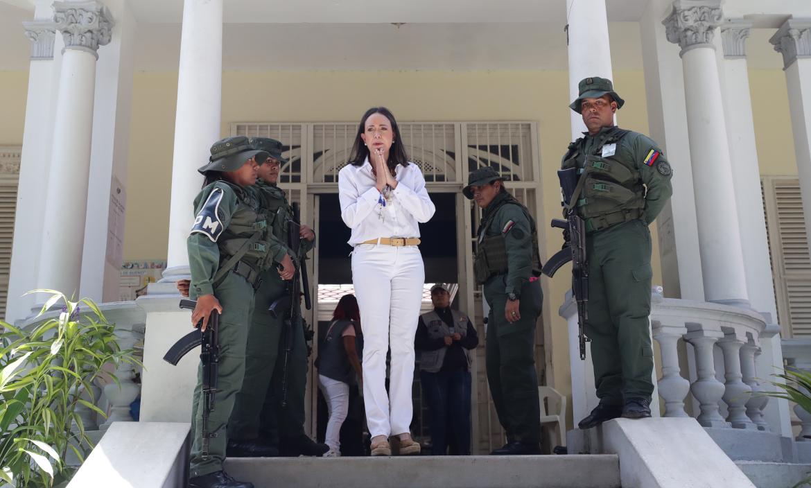 Corina Machado es acusada de sabotaje por el gobierno de Maduro.