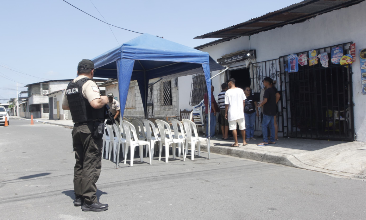 El velorio se realiza con resguardo policial.